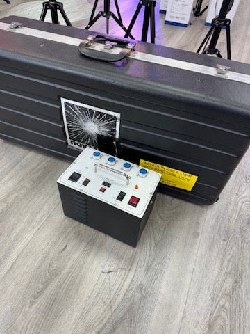 Novatron 1000 4-Light Kit (includes stud adapters) + Hard Case Bundle, Used