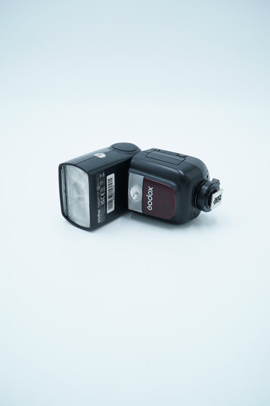 Godox V860IIIC/19724 TTL Li-Ion Flash F/Canon, Used