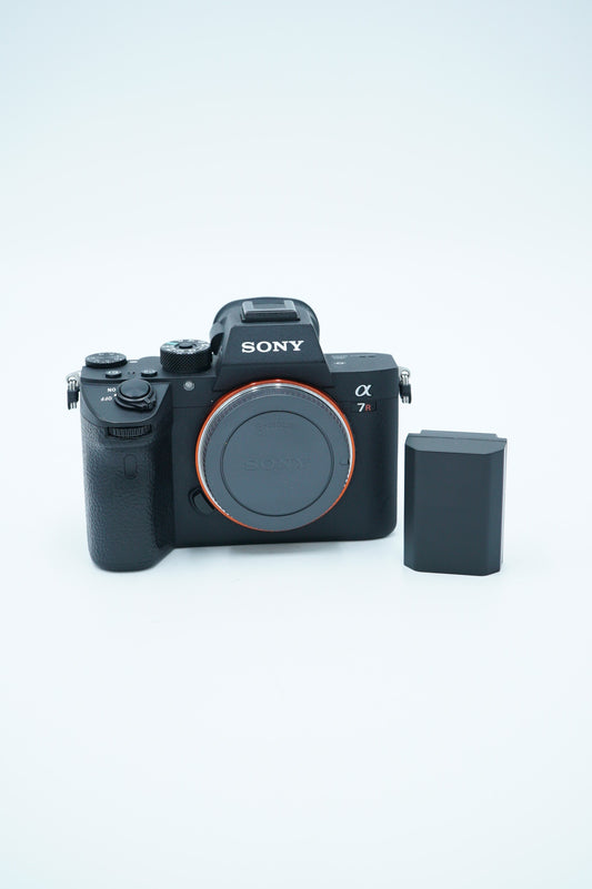 Sony A7RIII/6120186 A7R Mark III, Body Only, Used