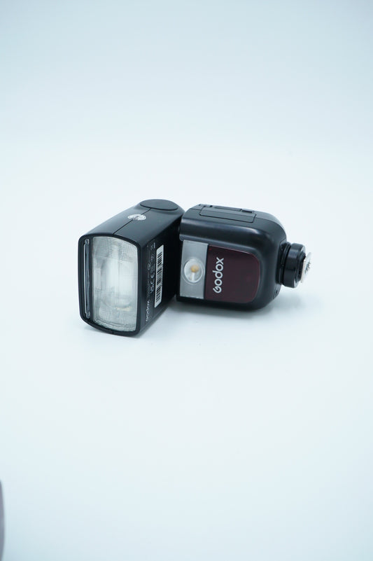Godox V860IIIC/19713 TTL Li-Ion Flash F/Canon, Used