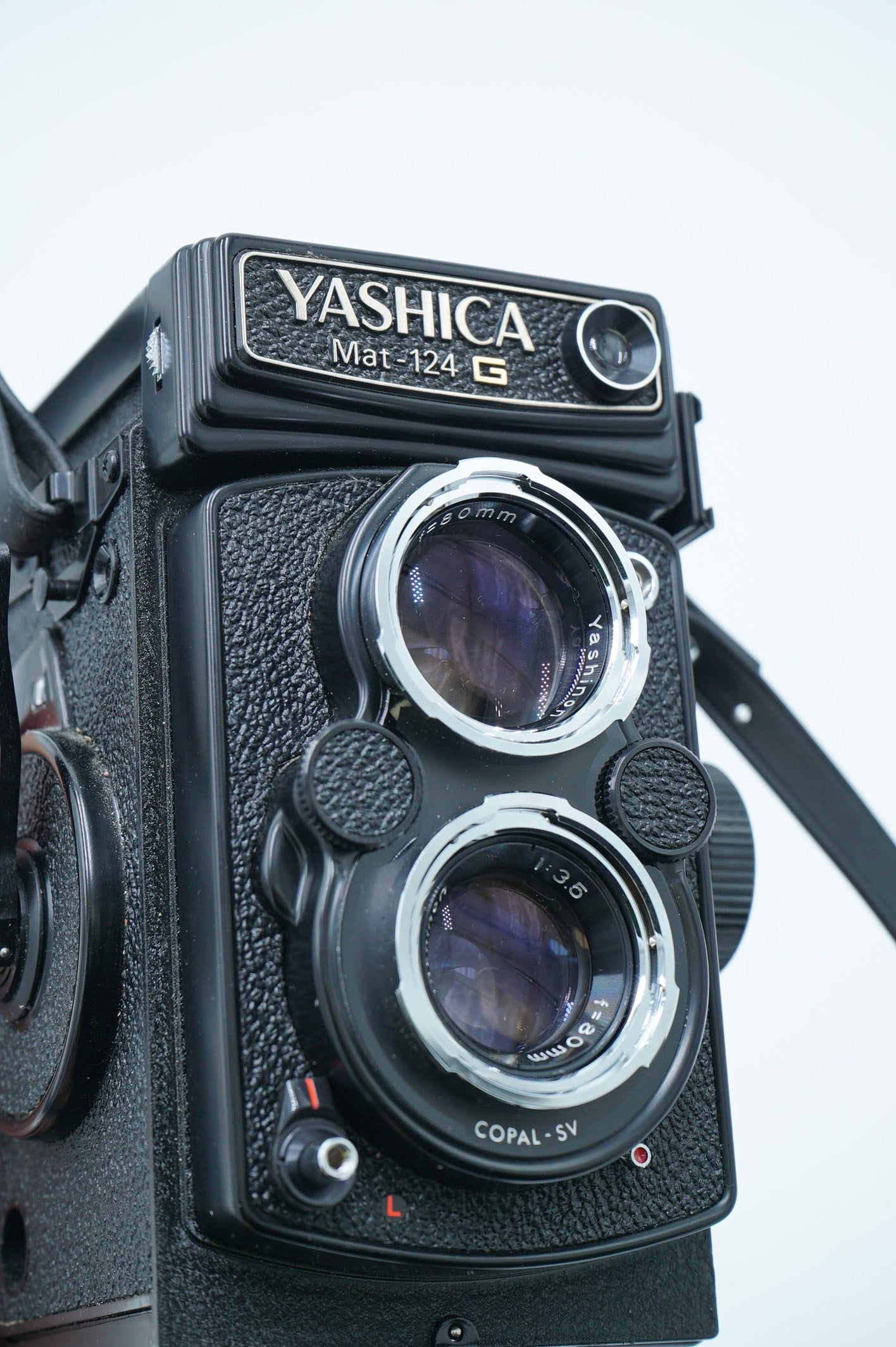 Yashica 124G/85955 Mat-124G 120 Film Camera, Used