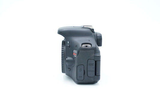 Canon EOSREBELT3I/37680 EOS Rebel T3i Body Only, Used