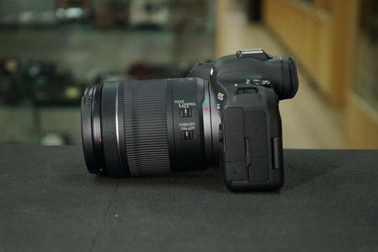 Canon EOSR6/24105STM/01417 EOS R6, RF 24-105mm f/4-7.1 IS STM, Used