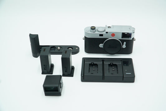 Leica M11/87483 M11 Rangefinder Camera w/Grip Extender & Visoflex 2 Viewfinder, Used