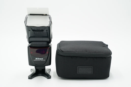 Nikon SB700/33798 SB700 Speedlight, Used