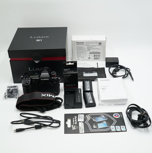 Panasonic S1/02878 S1 Body Only, Used