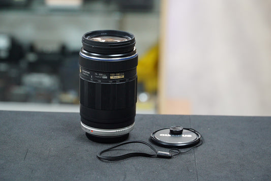 Olympus MZUIKO75300/07618 M.ZUIKO ED 75-300mm f/4.8-6.7, Used