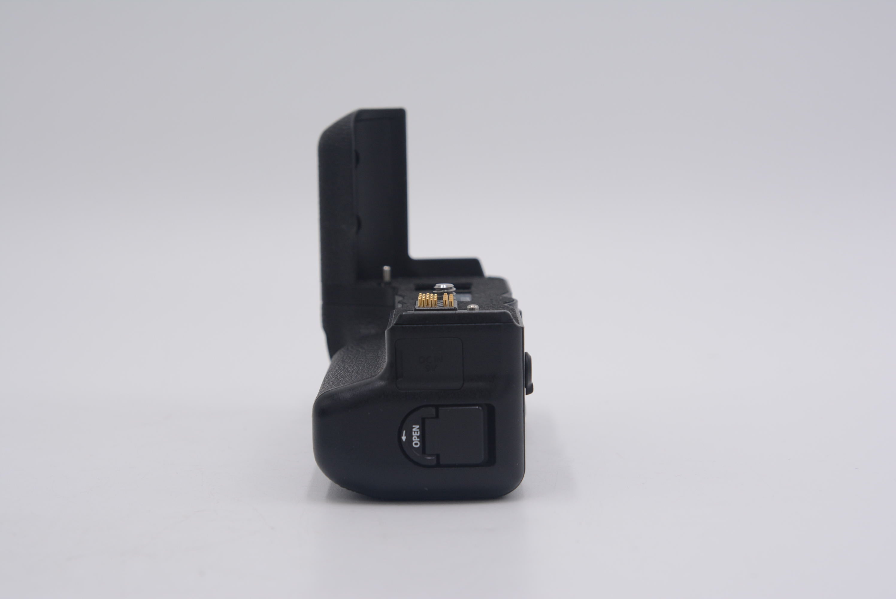 Fujifilm VGXT3/21316 VGXT3 Vertical Grip, Used - AVC photo video store