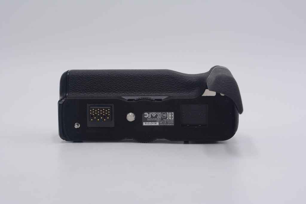 Fujifilm VGXT3/21316 VGXT3 Vertical Grip, Used - AVC photo video store