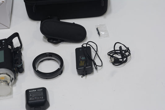Godox AD400PRO/50209 AD400PRO Witstro All-In-One Outdoor Flash, Used