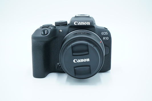 Canon EOSR10/1845/00365 EOS R10, RF-S 18-45mm f/4.5-6.3 IS STM Lens Kit, Used