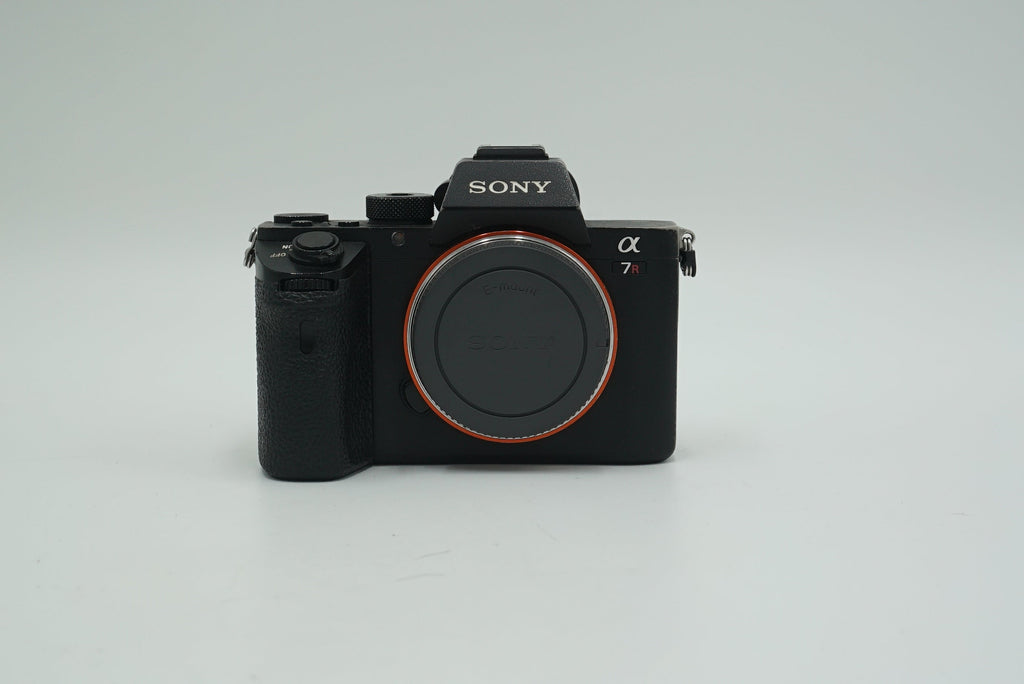 Sony A7RII/3421979 A7R Mark II Body Only + Battery Grip + Mini Tripod, Used - AVC photo video store