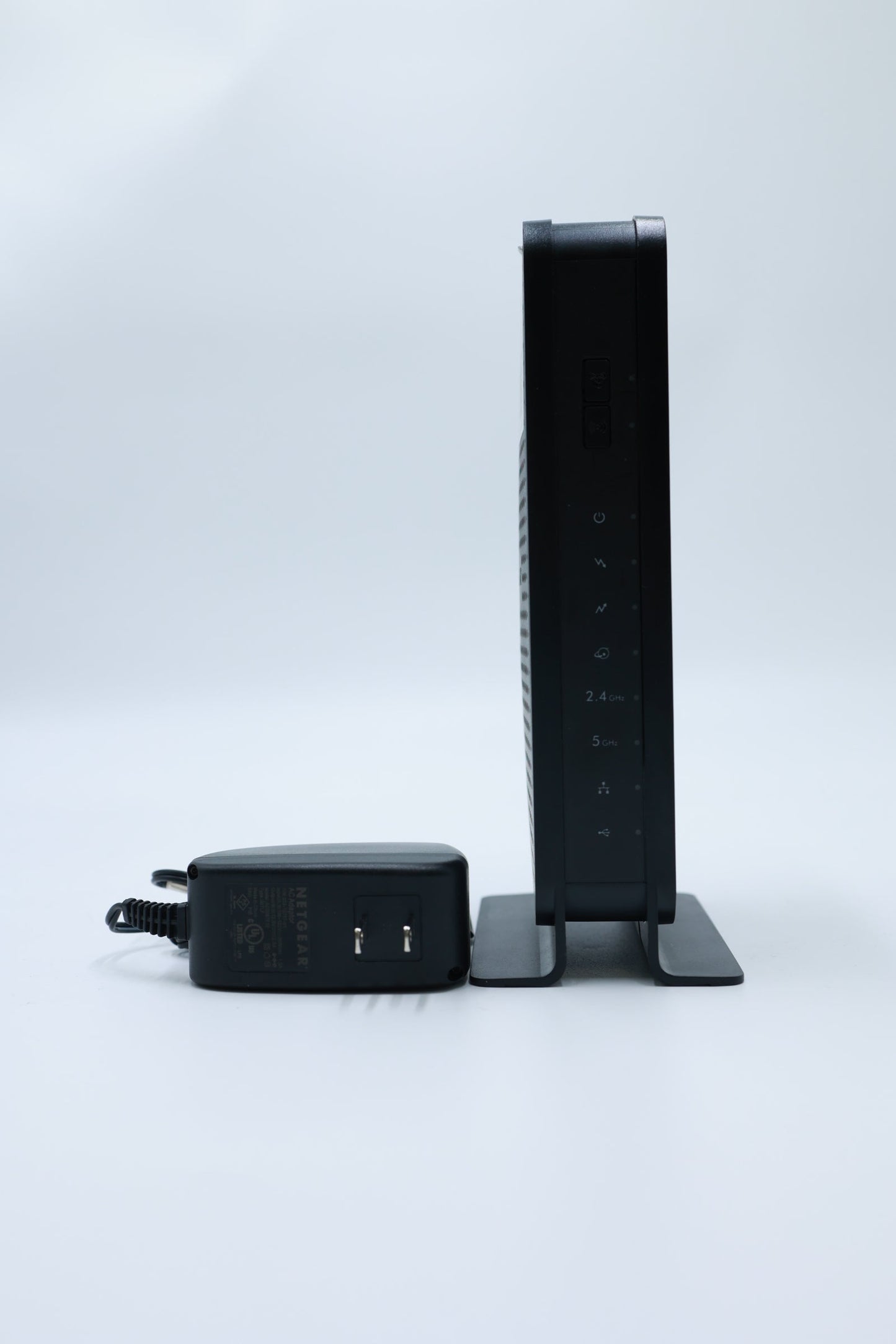 Netgear C3700V2/A3026 C3700 V2 N600 WiFi Cable Modem Router, Used