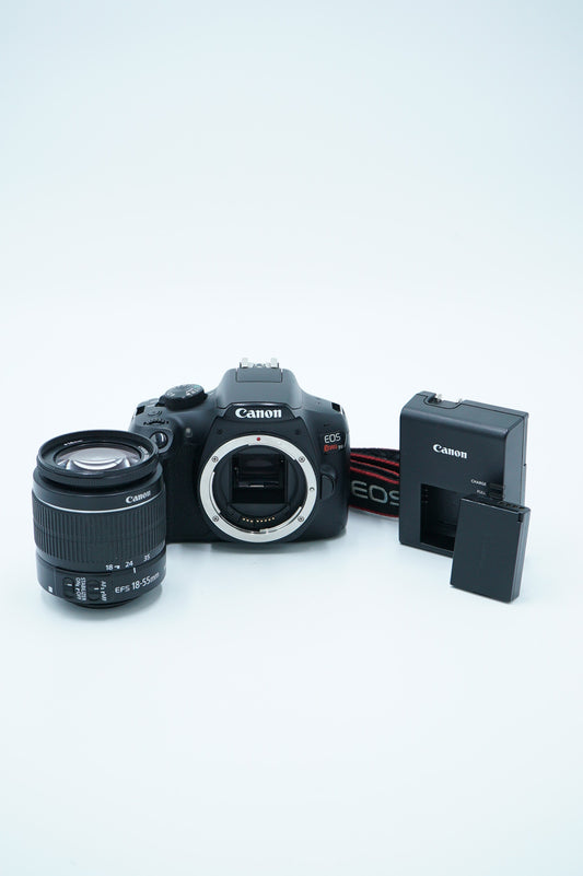 Canon EOSREBELT6/1855/11745 EOS Rebel T6, EF-S 18-55mm f/3.5-5.6 IS II, Used