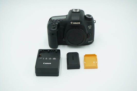 Canon EOS5DMIIIBODY/02994 EOS 5D Mark III, Body Only, Used