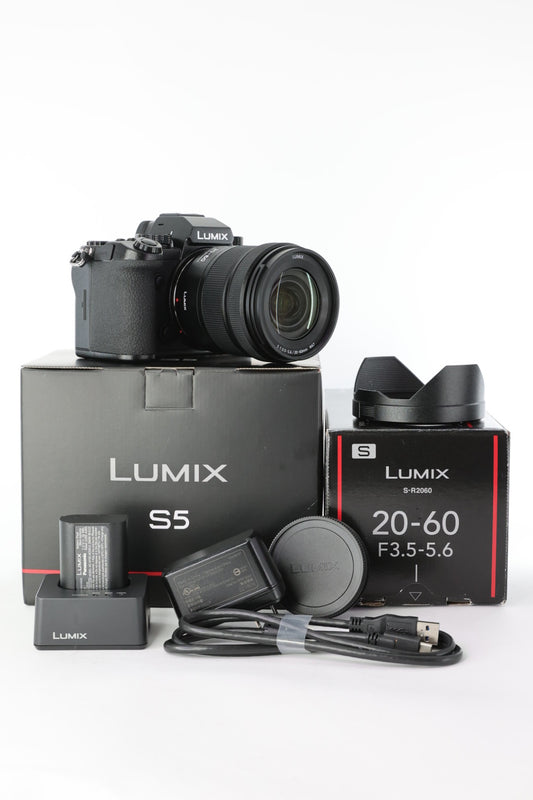 Panasonic S5/2060/02588 Lumix S5 + Lumix 20-60mm f/3.5-5.6, Used