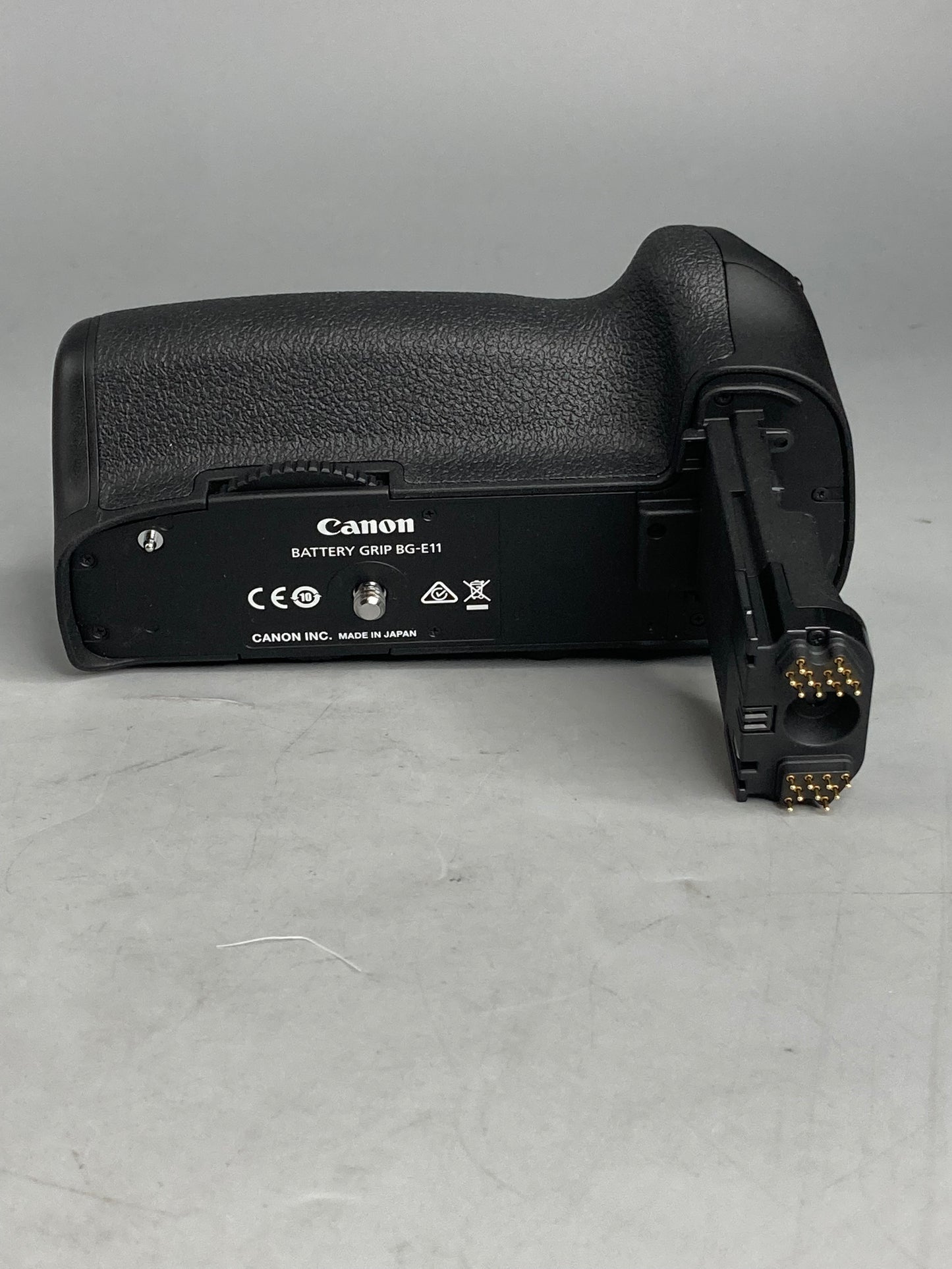 Canon BGE11/00022 Battery Grip, Used