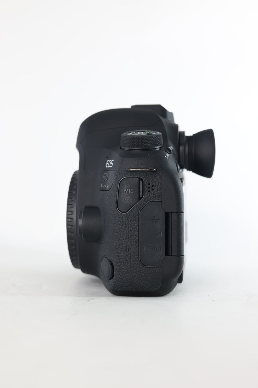 Canon EOS6DMIIBODY/02340 EOS 6D Mark II, Body Only, Used
