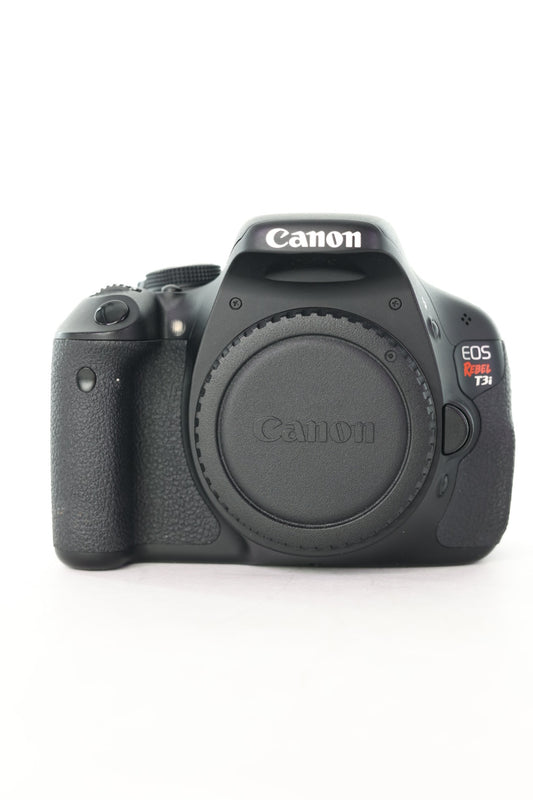 Canon EOSREBELT3i/1855/00762 T3i + EF-S 18-55mm, Used