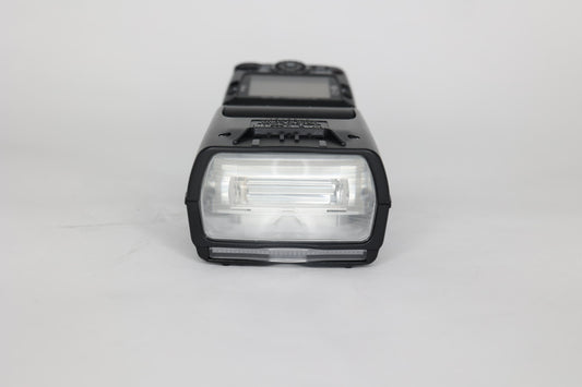 Nikon SB700/68031 SB700 Speedlight, Used
