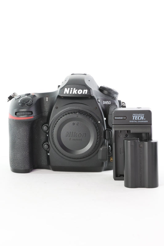 Nikon D5300/1855/75218 D5300 + AF-S 18-55mm f/3.5-5.6G II VR, Used