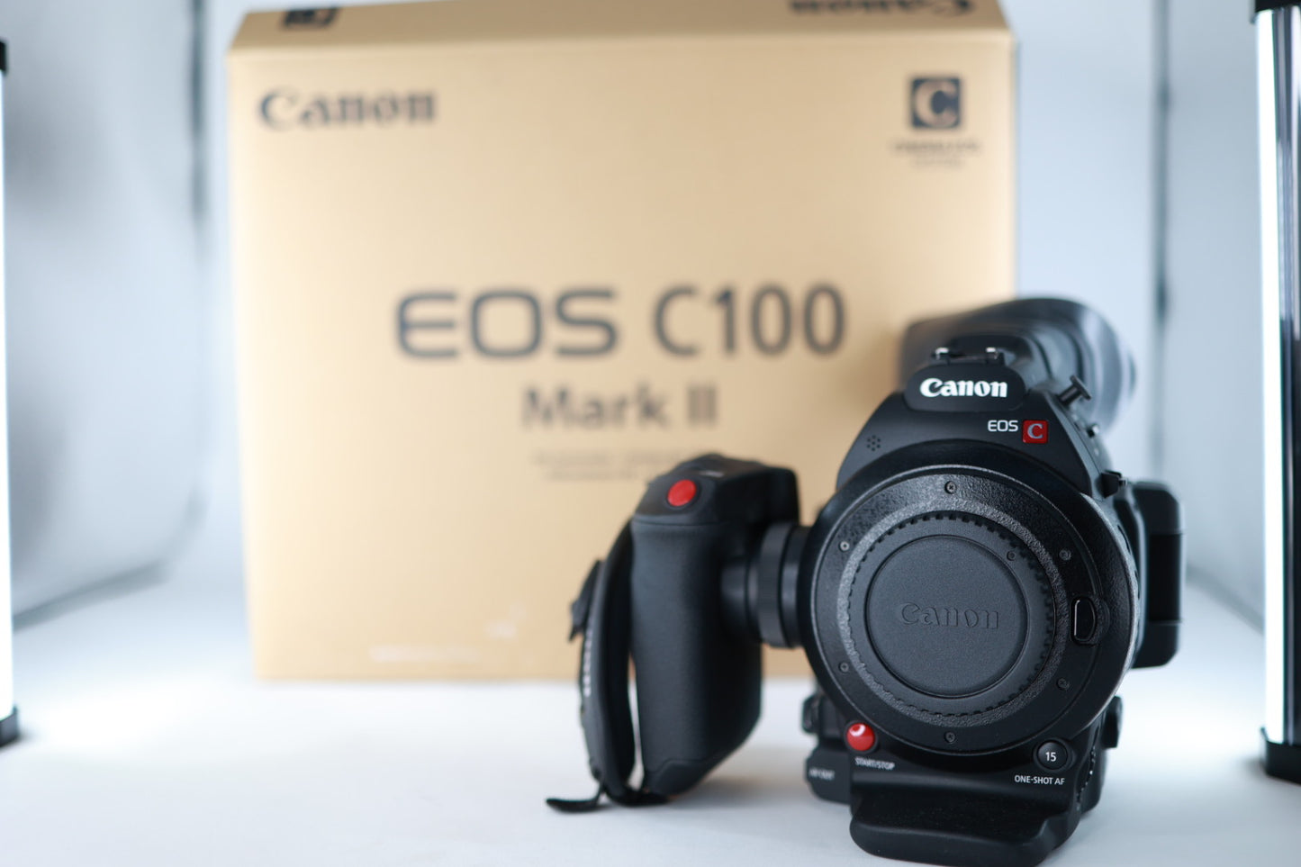 Canon EOSC100MII/00009 EOS C100 Mark II Cinema Camera