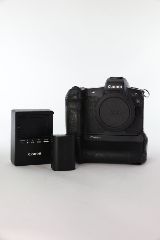Canon EOSRBODY/02827 EOS R, Body Only + Battery Grip, Used