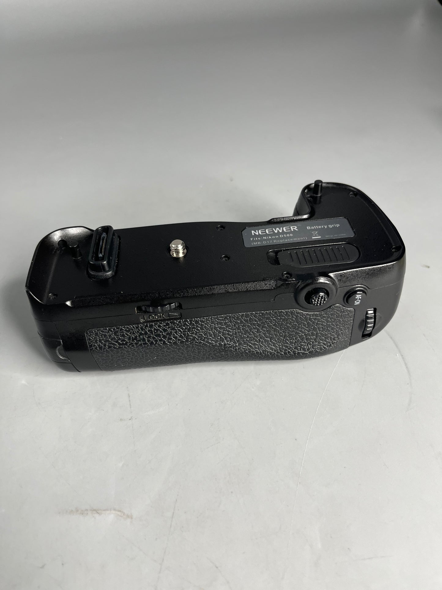 Neewer D500 Replacement Battery Grip, Used