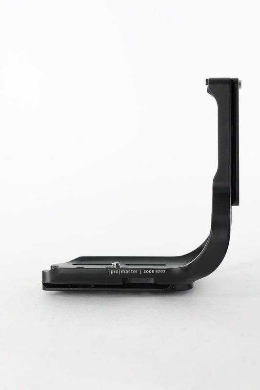 Promaster 8203 Battery Grip L-Bracket F/D500, Used